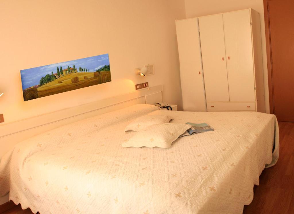 Hotel Aggravi Chianciano Terme Habitación foto
